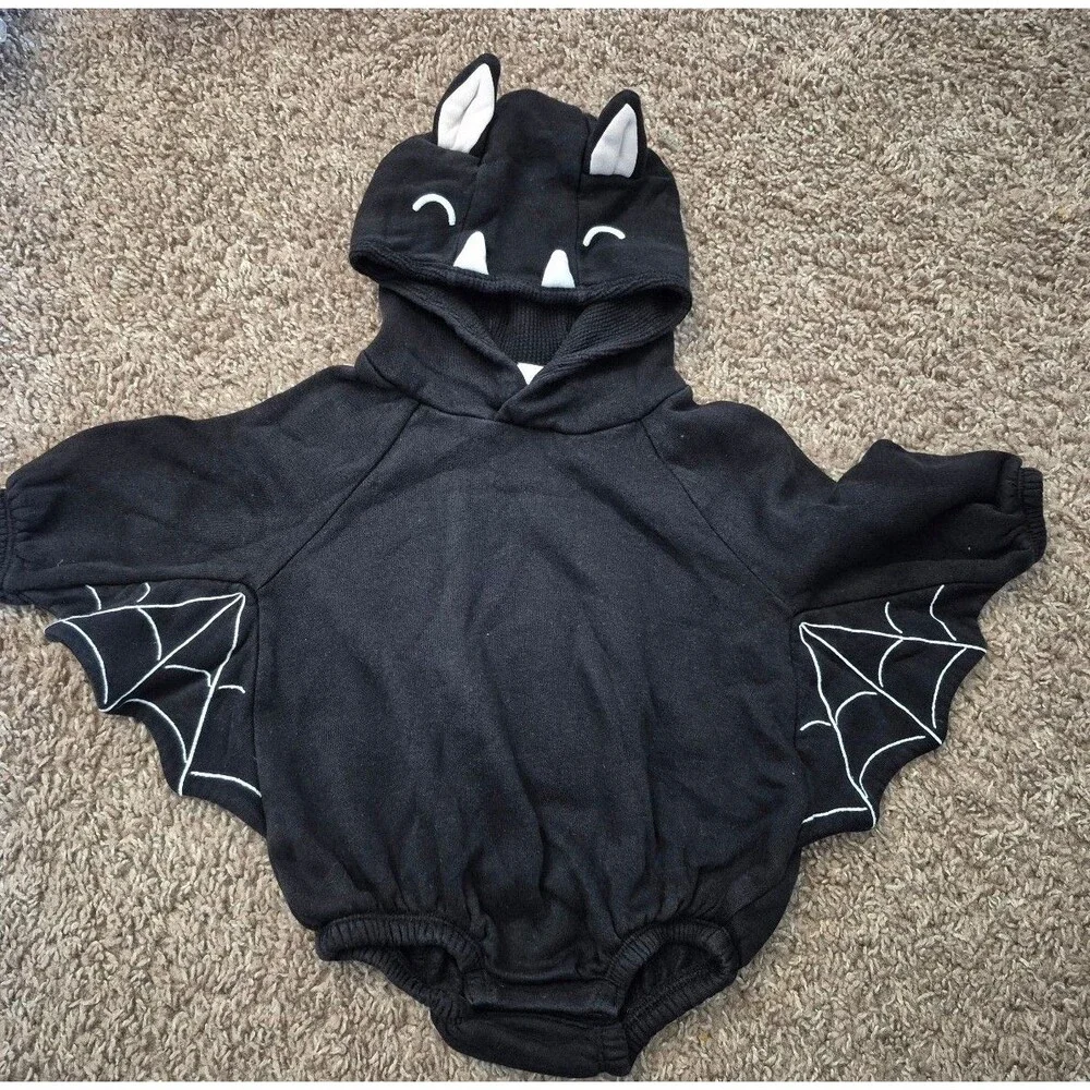 Old navy infant bat costume bodysuit bubble size 6-12 months